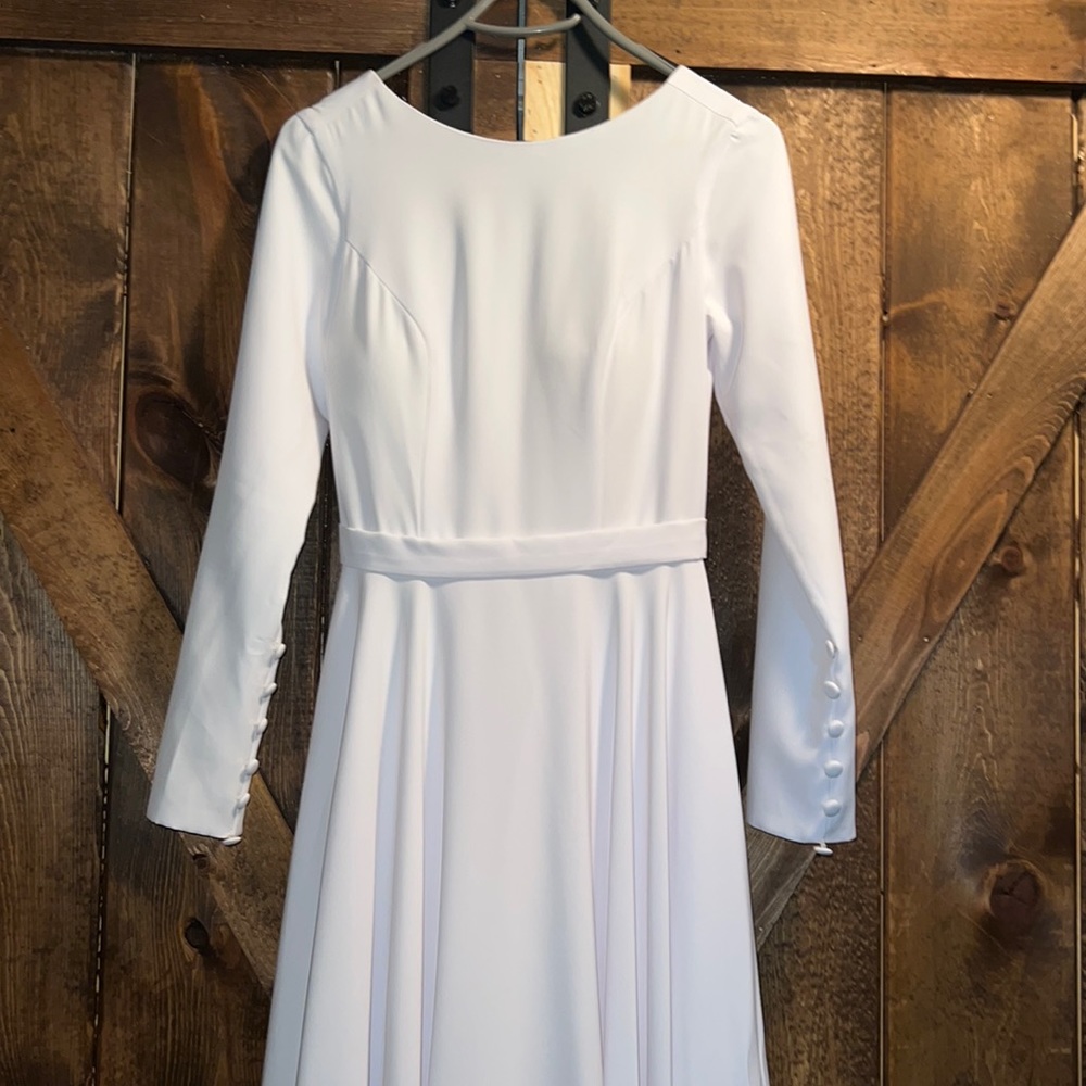 Wedding gown